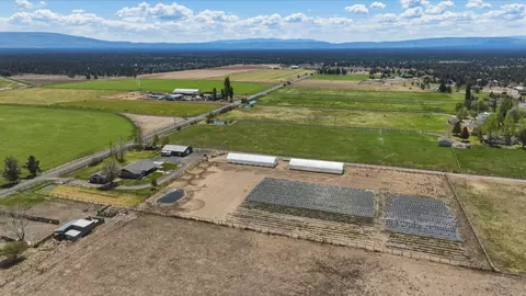 View/Area - 26345 Walker Rd, Bend, OR 97701 photo 9 of 17