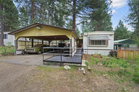 137139 4th, Crescent, OR 97733