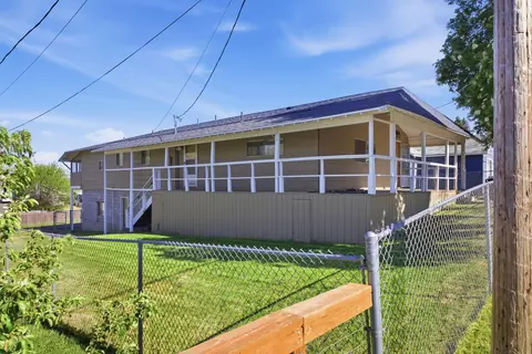 1335 Lakeview Ave, Klamath Falls, OR 97601