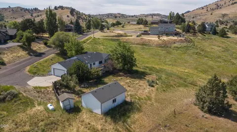 1839 Melanie Ct, Klamath Falls, OR 97601