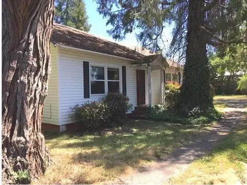 4763 Lower River Rd, Grants Pass, OR 97526