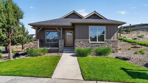 1202 SE Yarrow Ave, Madras, OR 97741