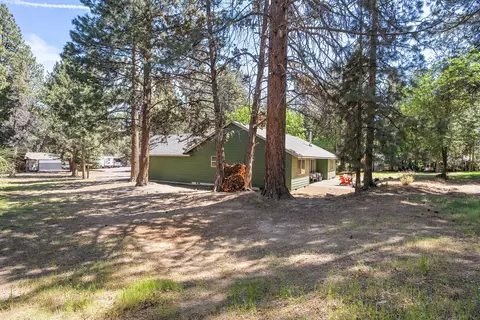 Exterior - 20373 Saghali Ct, Bend, OR 97702 photo 4 of 4