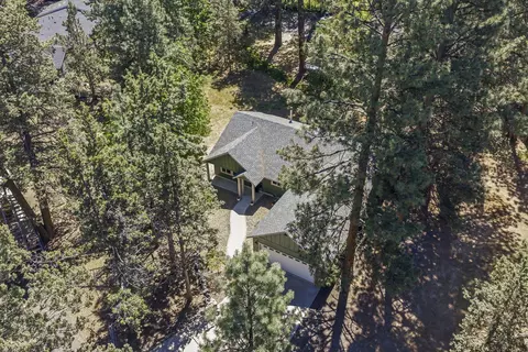 View/Area - 20373 Saghali Ct, Bend, OR 97702 photo 6 of 6