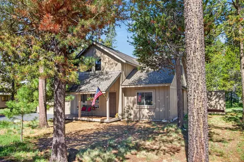 57803 Mt Rainier Ln #10, Sunriver, OR 97707