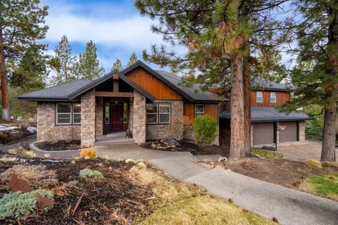 3063 NW Duffy Dr, Bend, OR 97703