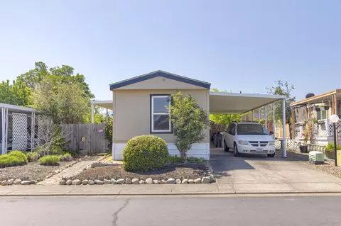 4729 S Pacific Hwy UNIT 4, Phoenix, OR 97535