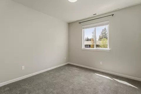 Bedroom - 20431 Cider Ct, Bend, OR 97702 photo 1 of 2