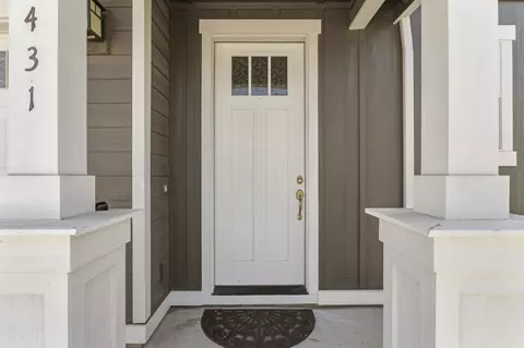 Entry Way - 20431 Cider Ct, Bend, OR 97702 photo 1 of 5