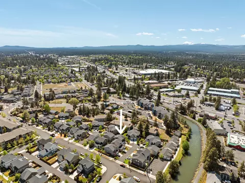 View/Area - 20431 Cider Ct, Bend, OR 97702 photo 2 of 2