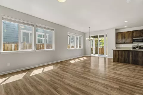 Living - 20431 Cider Ct, Bend, OR 97702 photo 2 of 3