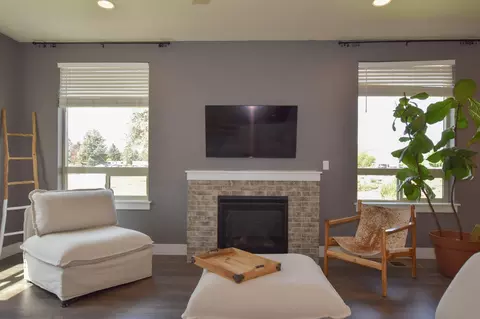 Living - 21362 Bear Creek Rd, Bend, OR 97702 photo 1 of 4