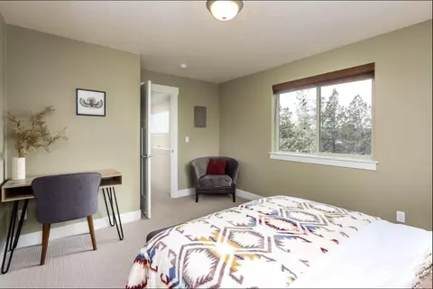 Bedroom - 21362 Bear Creek Rd, Bend, OR 97702 photo 5 of 5