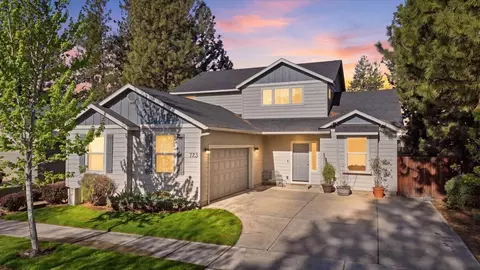 723 N Freemont St, Sisters, OR 97759