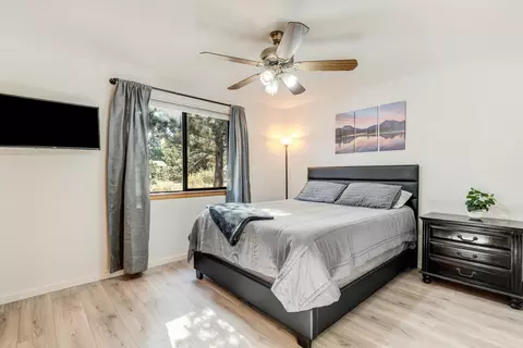 Bedroom - Undisclosed, Bend, OR 97701 photo 3 of 4