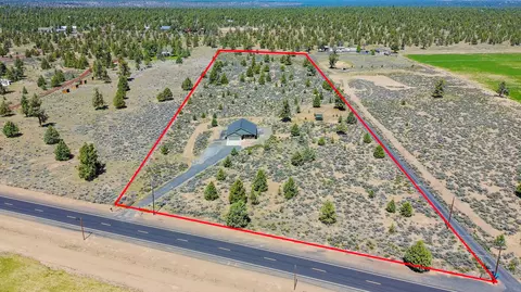 8475 NW Eagle Dr, Redmond, OR 97756