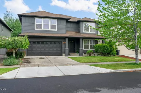21163 Clairaway Ave, Bend, OR 97702
