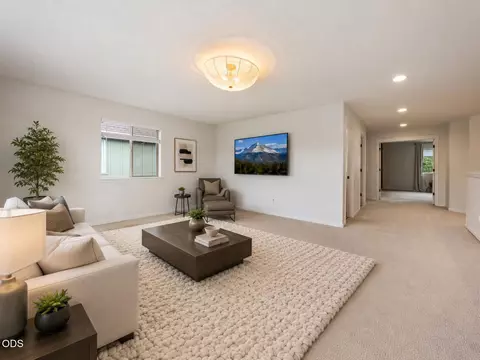 Living - 21163 Clairaway Ave, Bend, OR 97702 photo 4 of 4