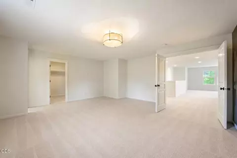 Bedroom - 21163 Clairaway Ave, Bend, OR 97702 photo 2 of 6