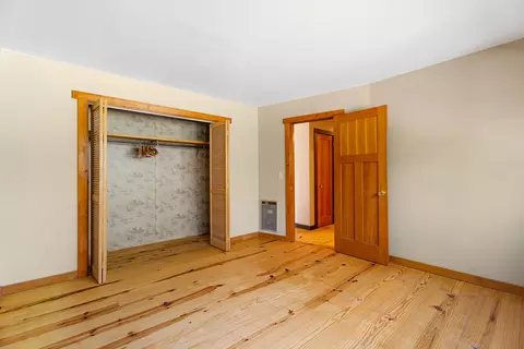 Bedroom - 52140 Elderberry Ln, La Pine, OR 97739 photo 3 of 6