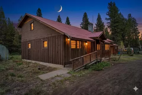 Exterior - 52140 Elderberry Ln, La Pine, OR 97739 photo 2 of 7