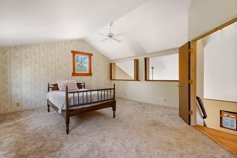 Bedroom - 52140 Elderberry Ln, La Pine, OR 97739 photo 4 of 6