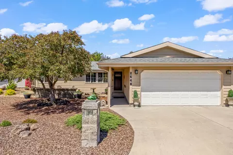 2648 NE Wintergreen Dr, Bend, OR 97701