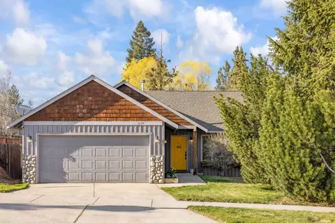 2150 NE Castle Ave, Bend, OR 97701