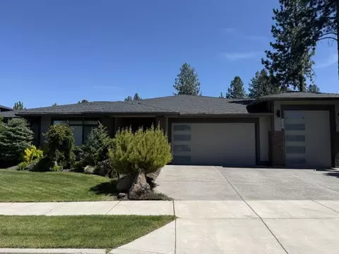 60886 SW Headwaters Loop, Bend, OR 97702