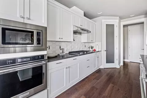 Kitchen - 3158 NW Hidden Ridge Dr, Bend, OR 97703 photo 2 of 4