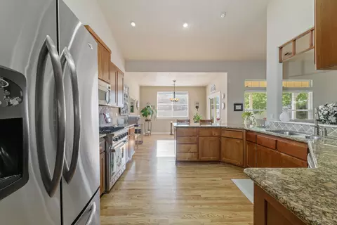 Other - 128 Oak Point Dr, Eagle Point, OR 97524 photo 6 of 10