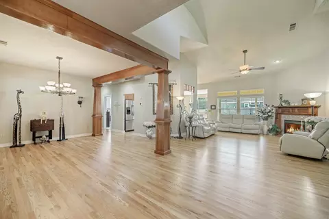Living - 128 Oak Point Dr, Eagle Point, OR 97524 photo 1 of 2