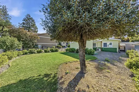 203 Park St, Rogue River, OR 97537
