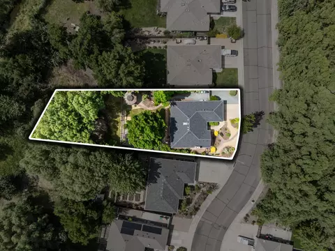 View/Area - 184 Meadow View Dr, Phoenix, OR 97535 photo 5 of 8