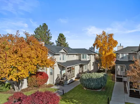 Exterior - 2422 NE Conners Ave, Bend, OR 97701 photo 2 of 2