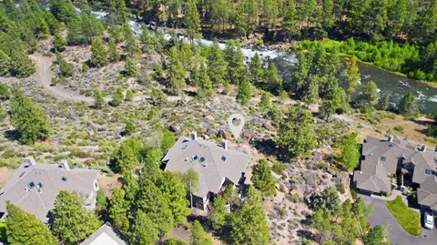 View/Area - 19717 SW Mount Bachelor Dr UNIT 313, Bend, OR 97702 photo 3 of 5