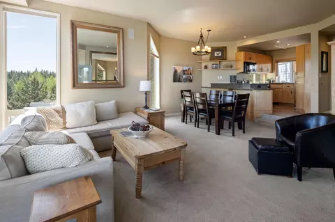 Living - 19717 SW Mount Bachelor Dr UNIT 313, Bend, OR 97702 photo 2 of 2