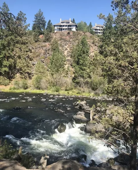 View/Area - 19717 SW Mount Bachelor Dr UNIT 313, Bend, OR 97702 photo 2 of 5