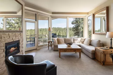 Living - 19717 SW Mount Bachelor Dr UNIT 313, Bend, OR 97702 photo 1 of 2