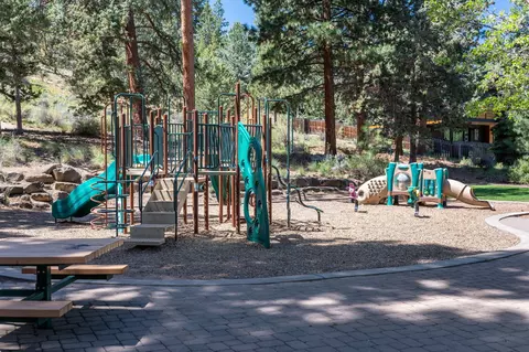 1729 SW Troon Ave, Bend, OR 97702 photo 14