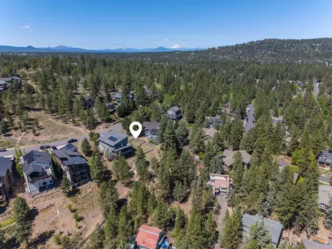 1729 SW Troon Ave, Bend, OR 97702 photo 12