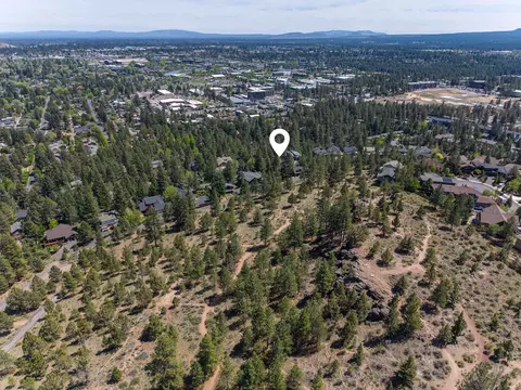 1729 SW Troon Ave, Bend, OR 97702