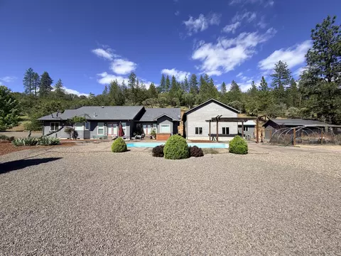 158 Rockingham Cir, Eagle Point, OR 97524