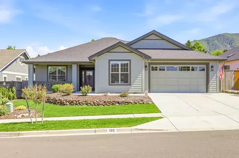 150 Timbers Ln, Talent, OR 97540
