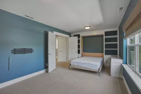 Bedroom - 19987 Badger Rd, Bend, OR 97702 photo 7 of 7