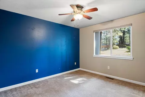 Bedroom - 59665 Cheyenne Rd, Bend, OR 97702 photo 4 of 4