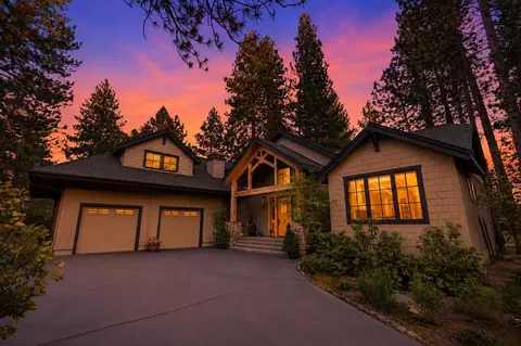 18829 Peony Pl, Bend, OR 97702