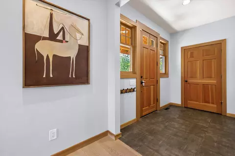 Entry Way - 1252 NW Ithaca Ave, Bend, OR 97703 photo 1 of 2