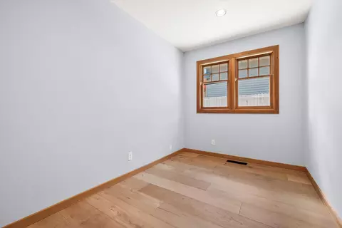 Bedroom - 1252 NW Ithaca Ave, Bend, OR 97703 photo 1 of 8