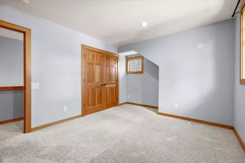 Bedroom - 1252 NW Ithaca Ave, Bend, OR 97703 photo 8 of 8